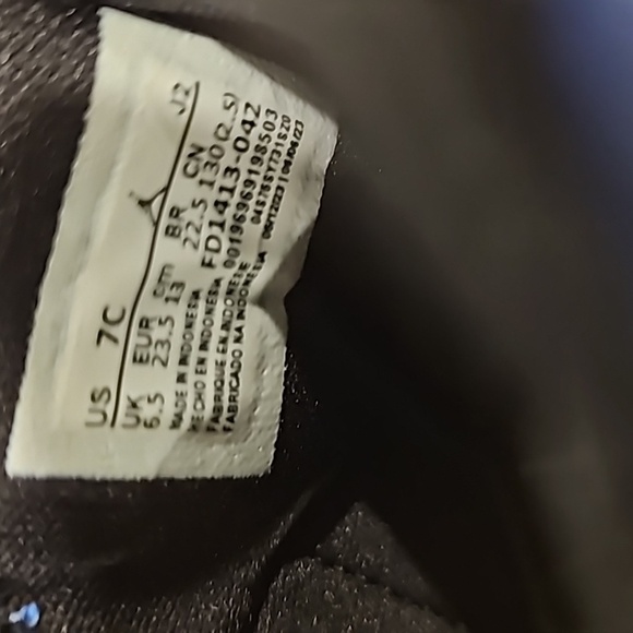 Jordan 1 retro high OG - Picture 6 of 9